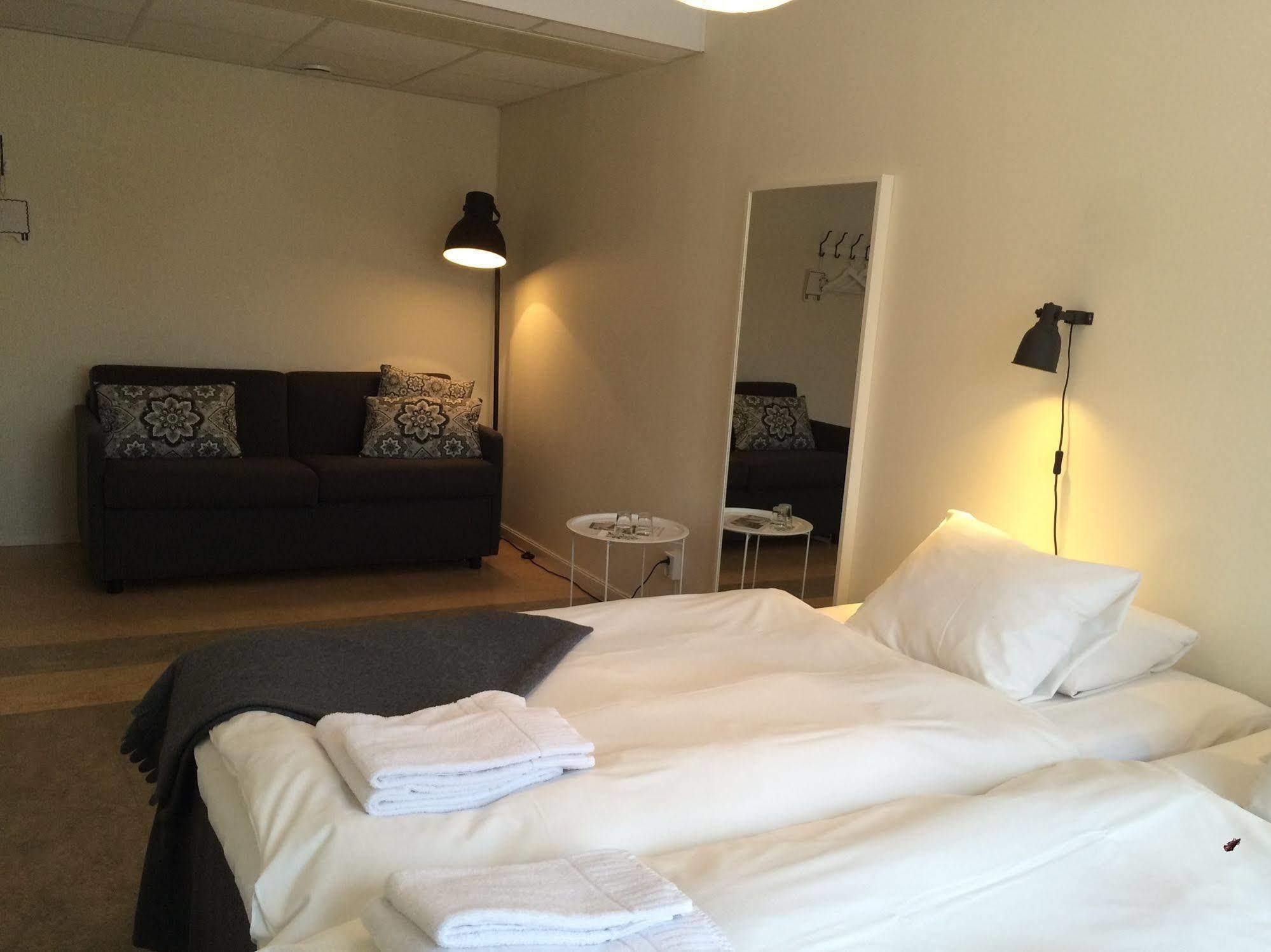 Le Mat B&B Åkersberga Extérieur photo